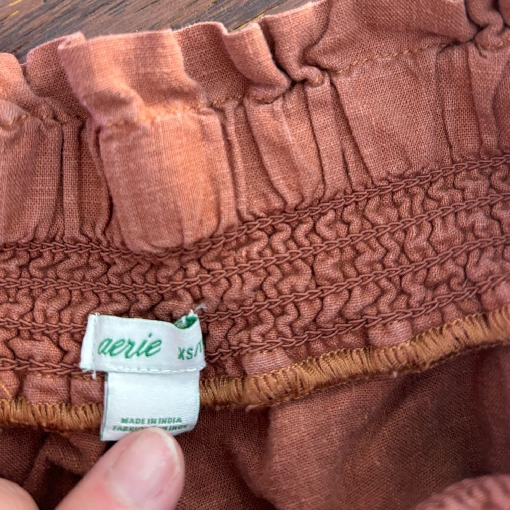 Aerie Paper Bag Waist Smocked Shorts Ruffled Hem XS - Picture 2 of 7